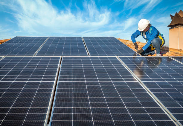 Best Roof Installation  in Juneau, WI